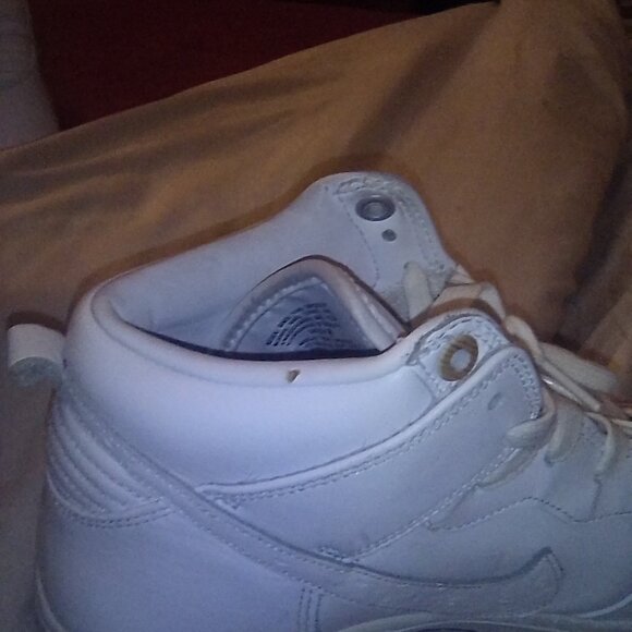 Nike Zoom White Hightops - Picture 7 of 7